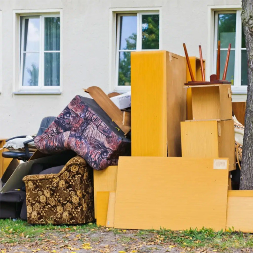 complete junk pickup and disposal services Dubai
